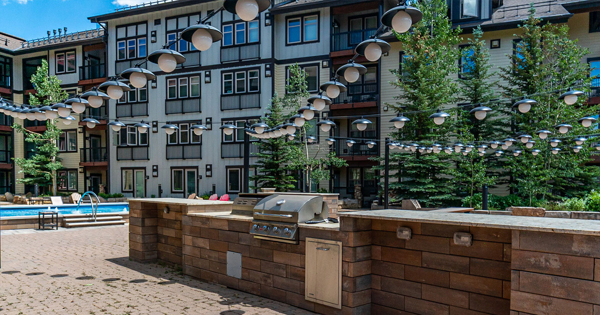BBQ grill and pool next to Winter Park condo.